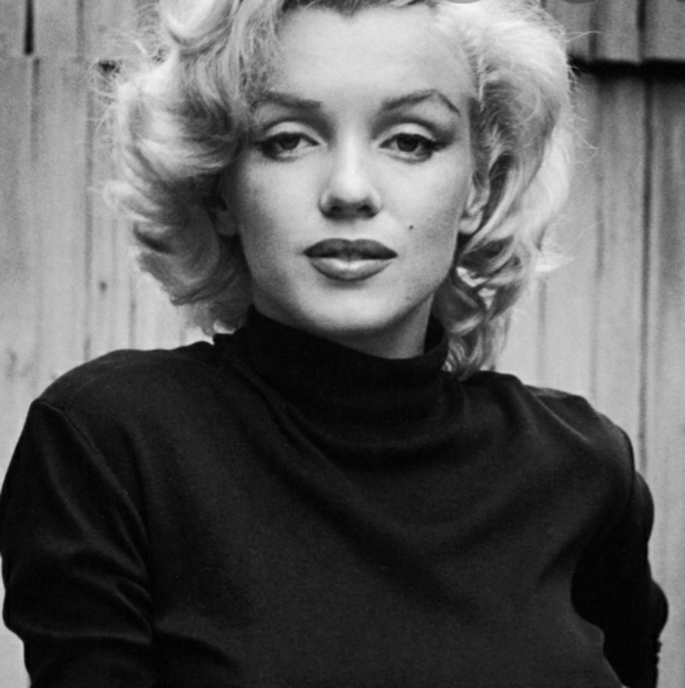 Meet your Posher, Eugenia